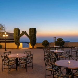 Mövenpick Nabatean Castle Hotel 7